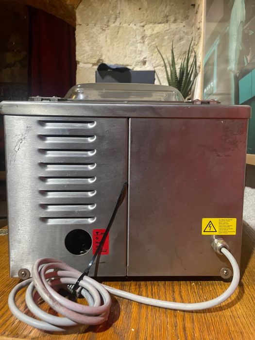 Професійний вакууматор Magner