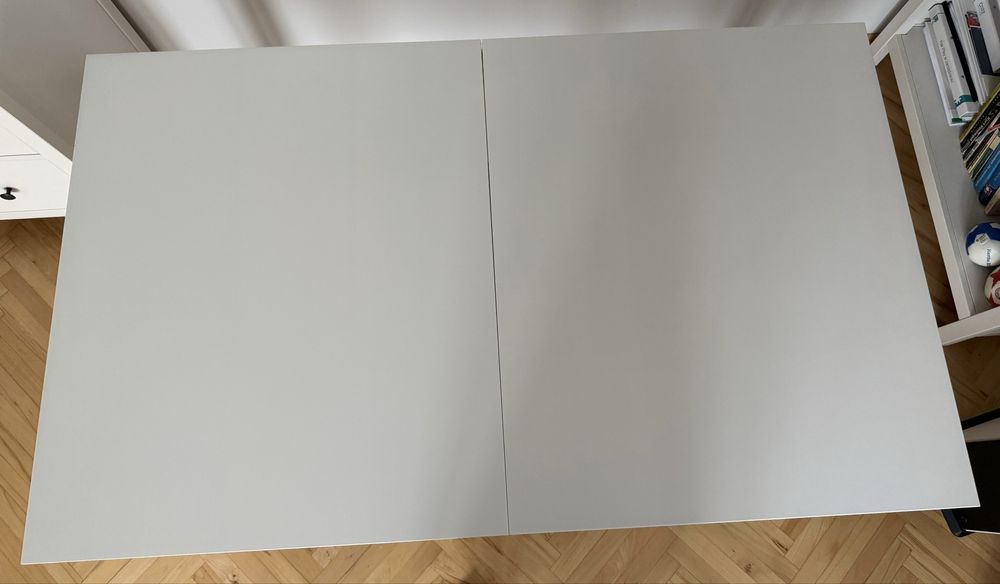 Stół do jadalni  lub kuchni