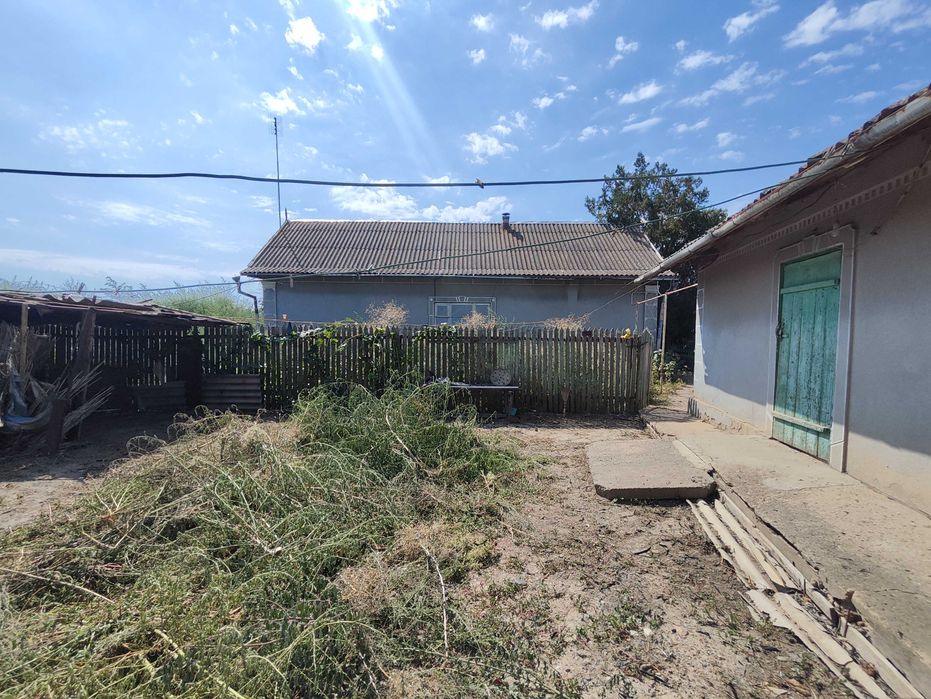 Продам дом в Яськах рядом с центром