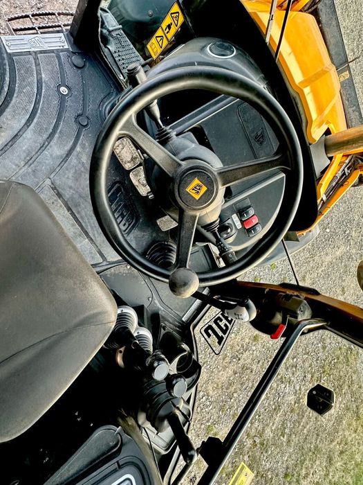 Екскаватор навантажувач jcb 3cx