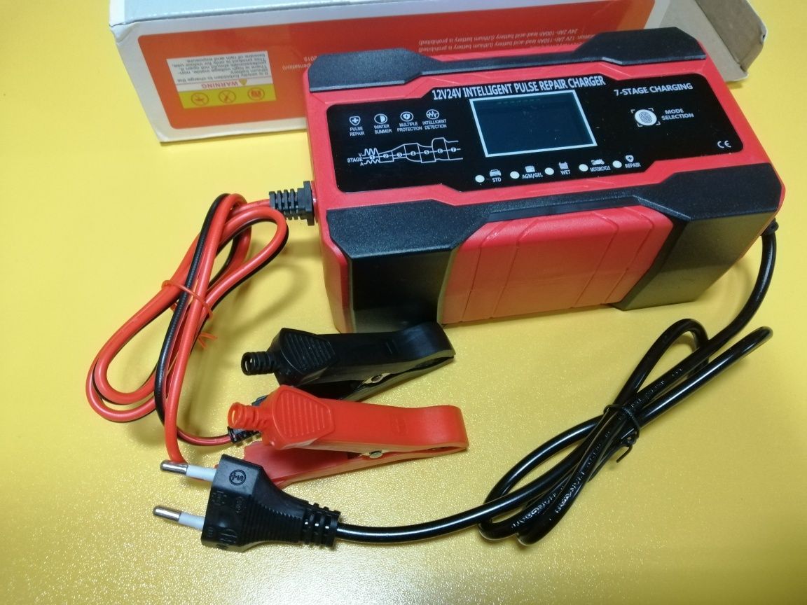 Автоматичний зарядний пристрій для акумуляторів 12V10A 24V5A RJ Tianye