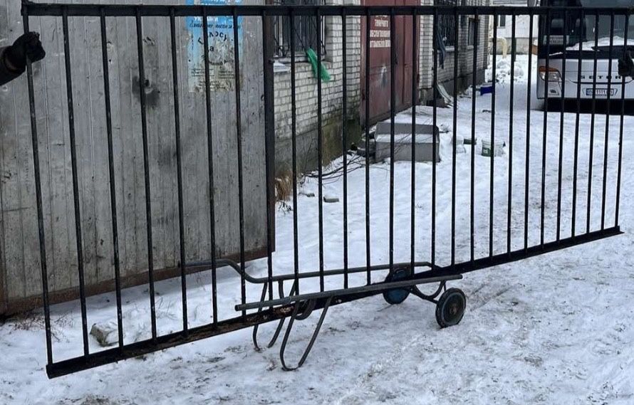 Ворота,металева решітка