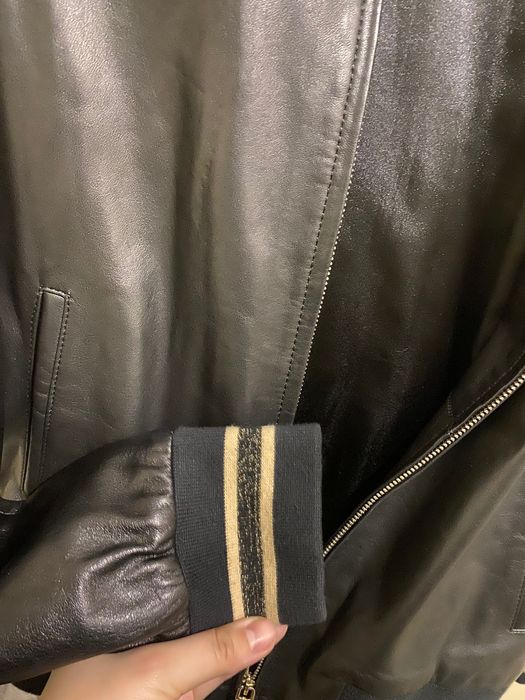 Продам натуральну шкіряну куртку