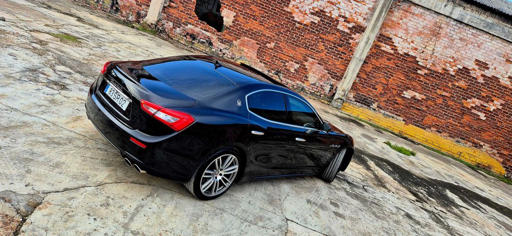 Maserati ghibli Nacional com livro de revisões