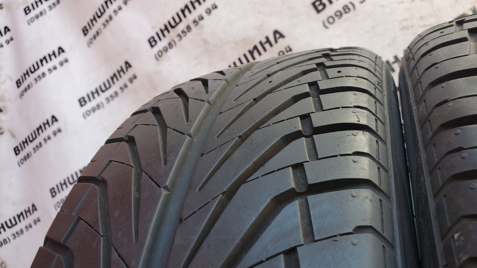 Шини 185/55 R 15 KUMHO Ecsta Supra. Літо пара. Колеса склад.