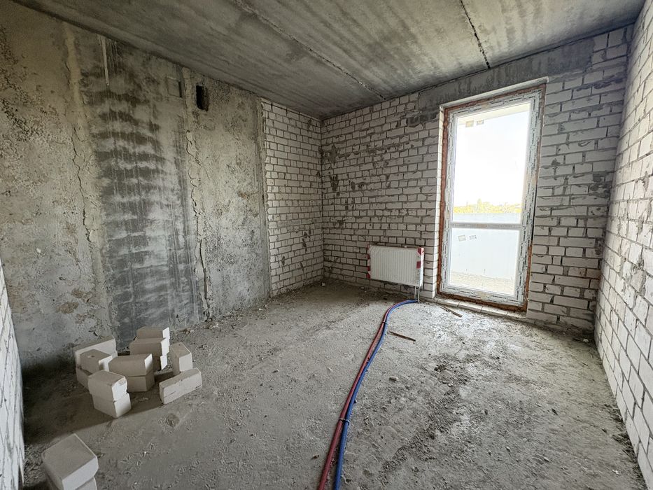 3 кімнатна квартира 82 м2 ЖК Миру 3 Героїв Харкова будівельний стан