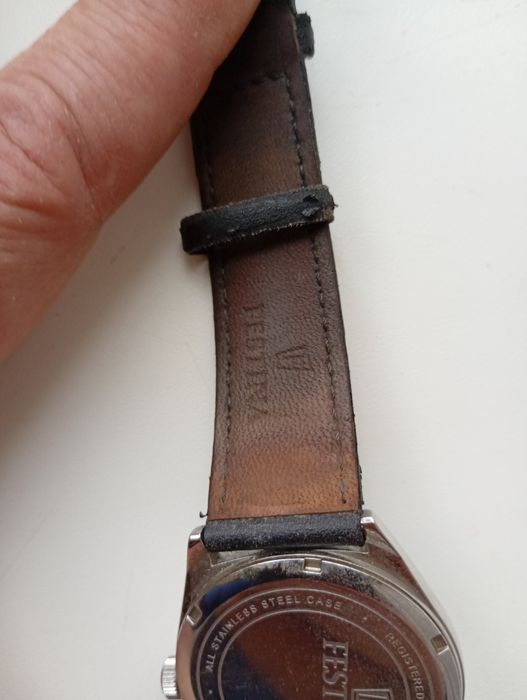 Продам годинник Festina модель F20446