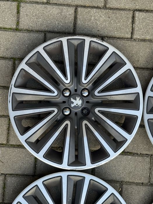 Oryginalne kołpaki 16” Peugeot 2008