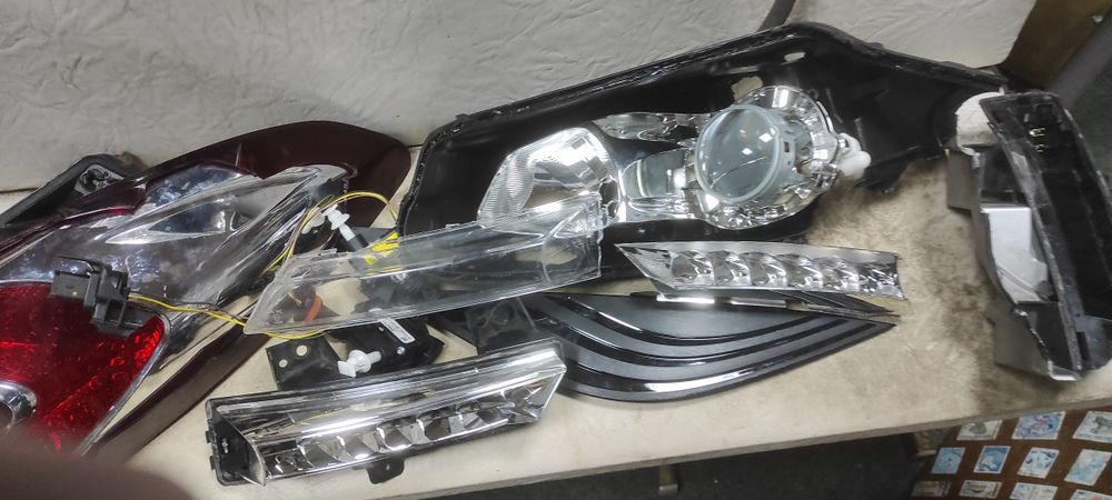 Рено Меган фары под реставрацию зеркальный элемент линзы  корректоры..