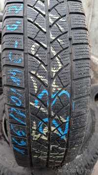 Opona używana zimowa 165/70R14 c Bridgestone Blizzak LM-18C. 1szt