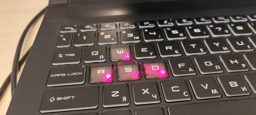 Гравировка клавиатуры Macbook. Лазерная гравировка на клавиатуре Киев