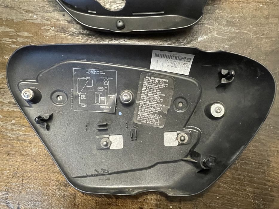 Triumph Scrambler 1200 XC boczek lewy prawy osłona cover