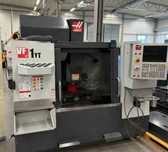 FREZARKA CNC HAAS model VF-1 YT,  2021r.