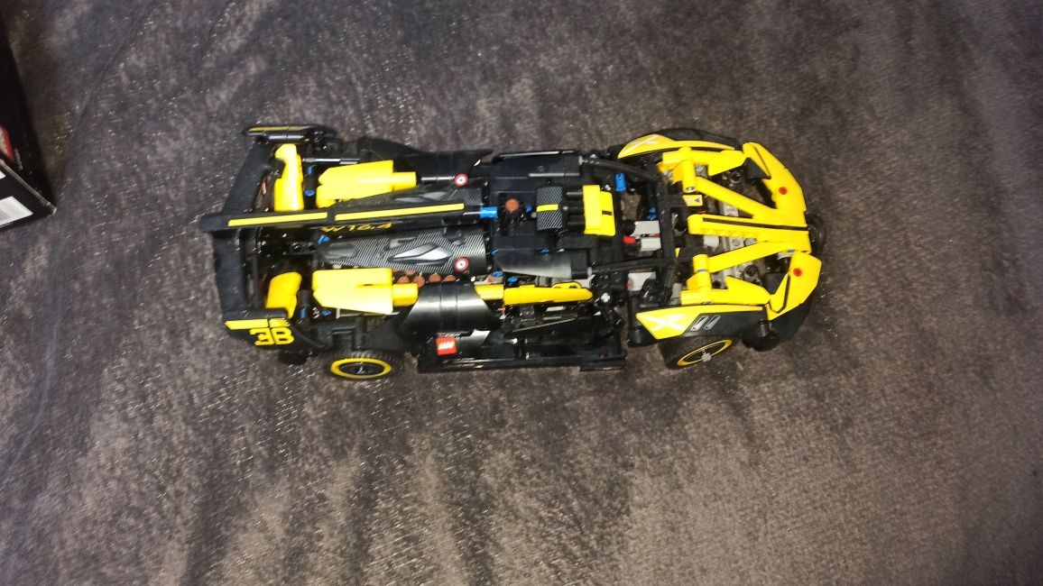 Lego Technic Bugatti Bolide лего конструктор