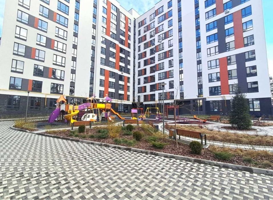 Євродвокімнатна квартира! Чекає своїх власників! Центр міста!