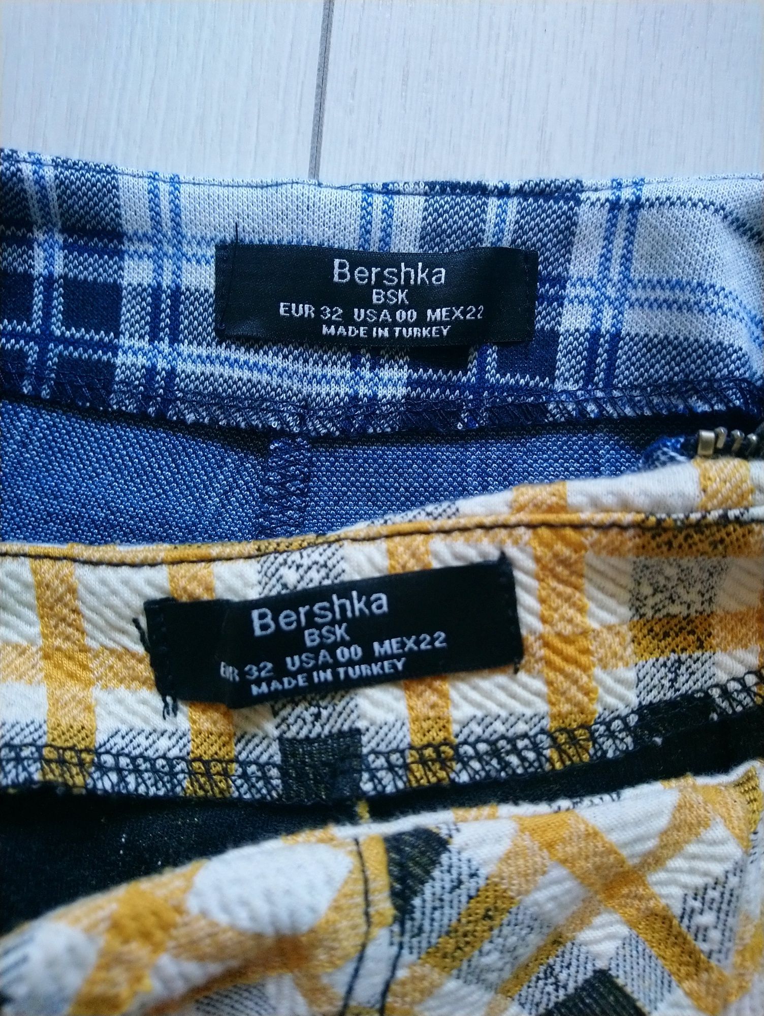 Нові шорти Bershka EUR 32 розмір