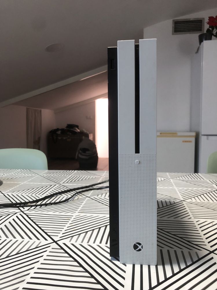 Xbox one s 512gb com controle e fifa 23