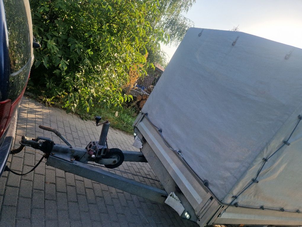 Przyczepa laweta platforma Fracht dwie osie alko Dmc 2000kg