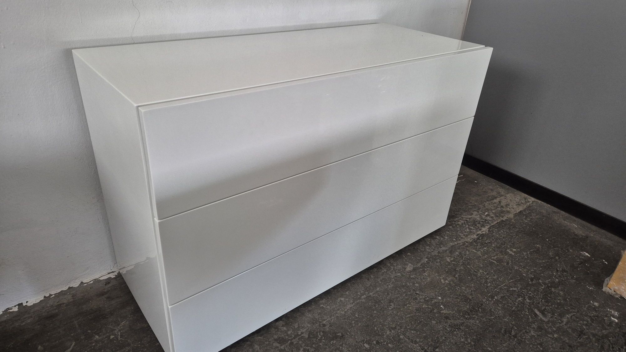 Cómoda 3 Gavetas Lacada Branco Alto Brilho