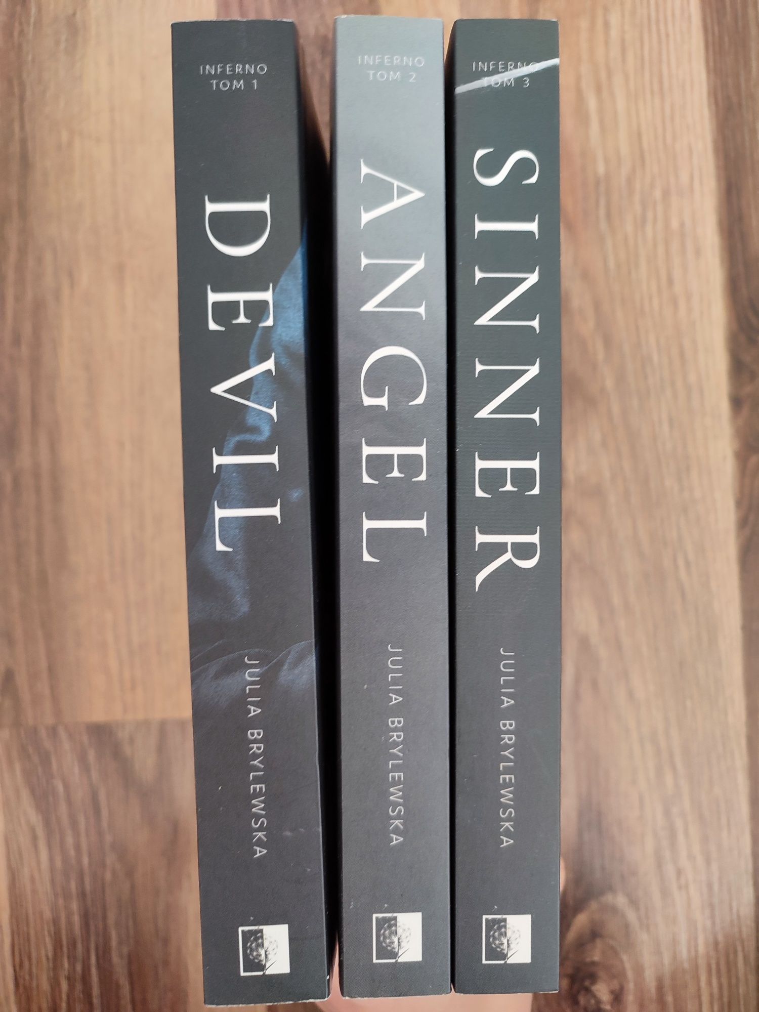 Trylogia Inferno (Devil, Angel, Sinner) Julia Brylewska