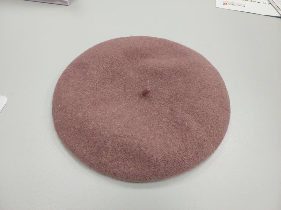 Beret damski rozm. Uniwersalny