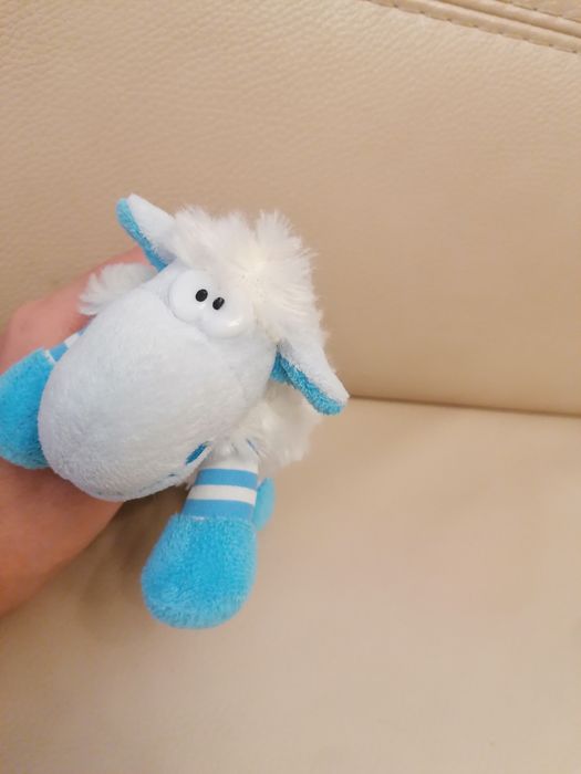 Śliczny pluszak, brelok, owieczka, baranek