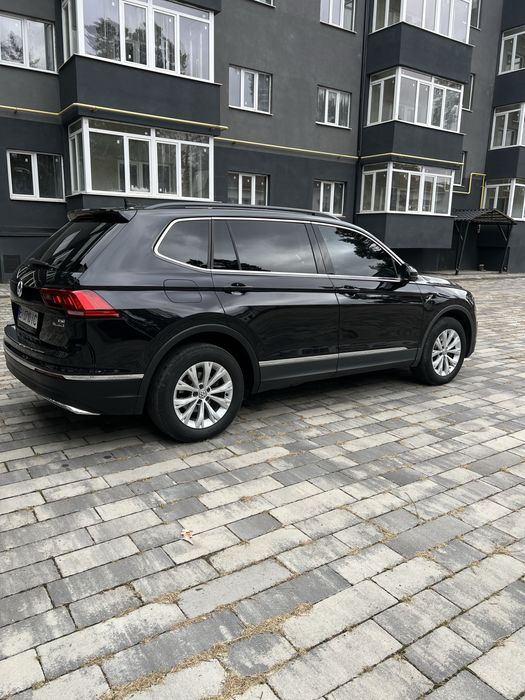 Продам Volkswagen Tiguan