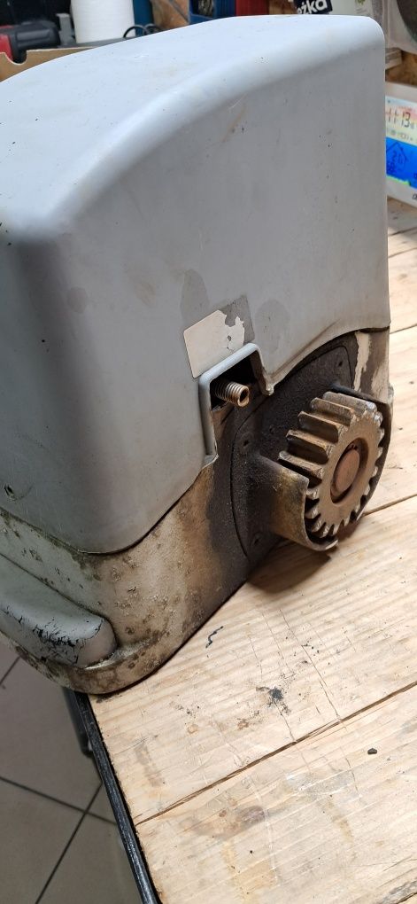 Napęd bramy przesuwnej KEY Turbo 500 R