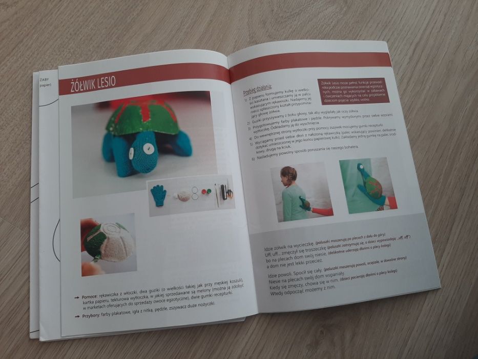 Książka Baw się z nami rękawiczkami Bożena Forma
