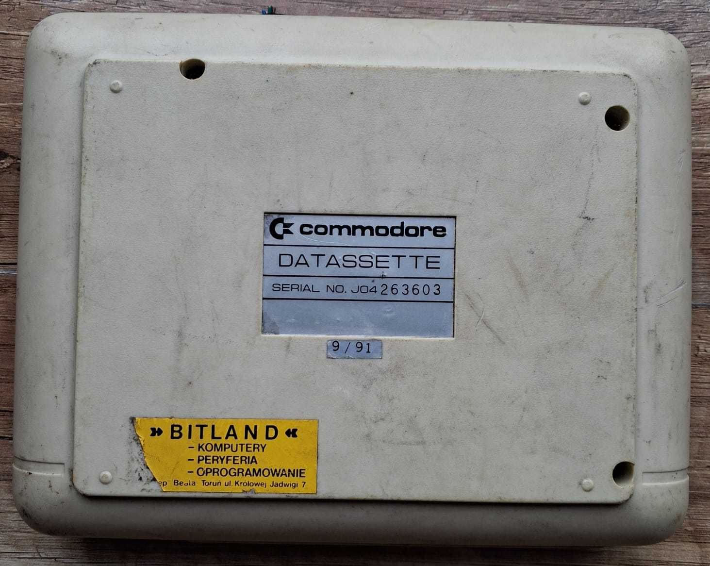 Magnetofon Commodore 64 oryginał DO NAPRAWY