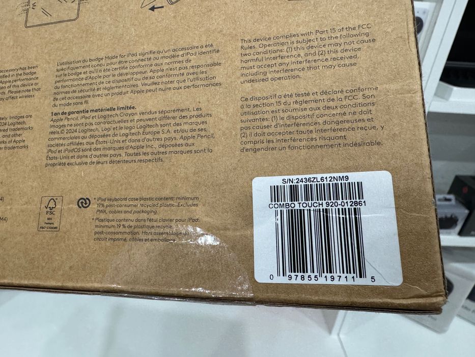 Клавіатура Logitech Combo Touch iPad Pro 11" M4 Graphite 920-012831 61