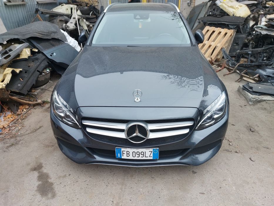 Мерседес W205 разборка, автозапчастини все в наявності.