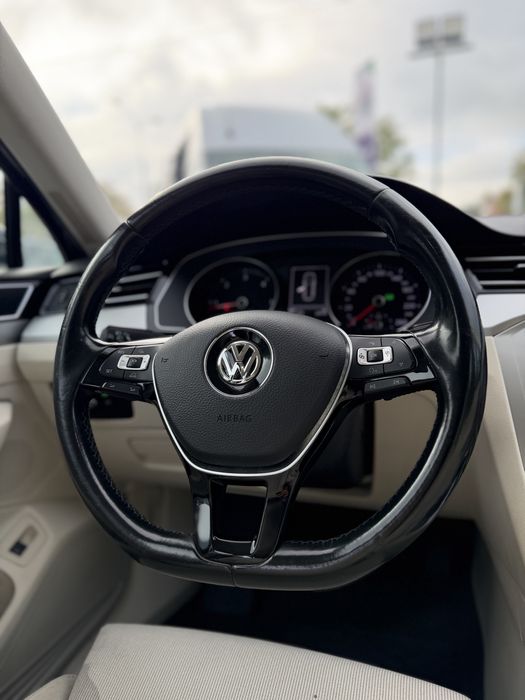 Volkswagen Passat B8 2.0 diesel • 2015 rok • automat • zadatkowany