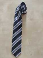 Elegancki krawat do garnituru