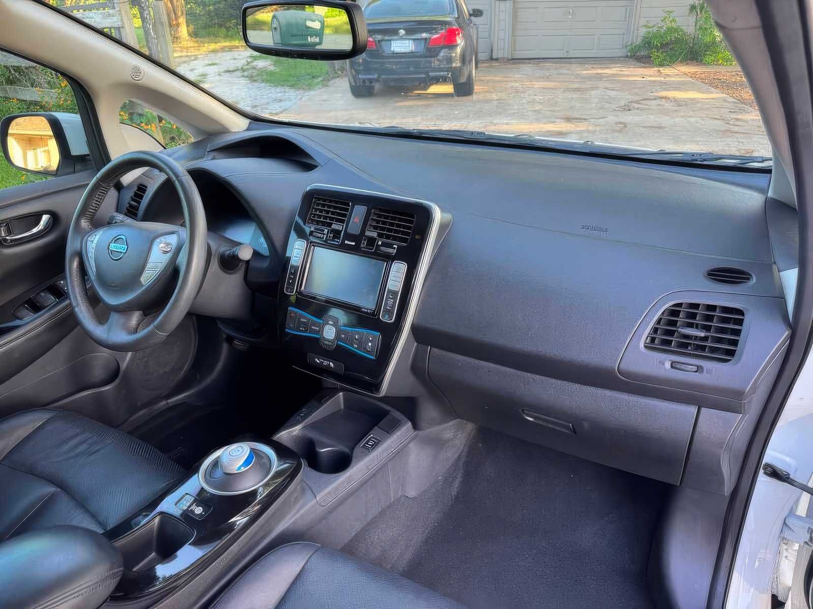 2015 Nissan LEAF