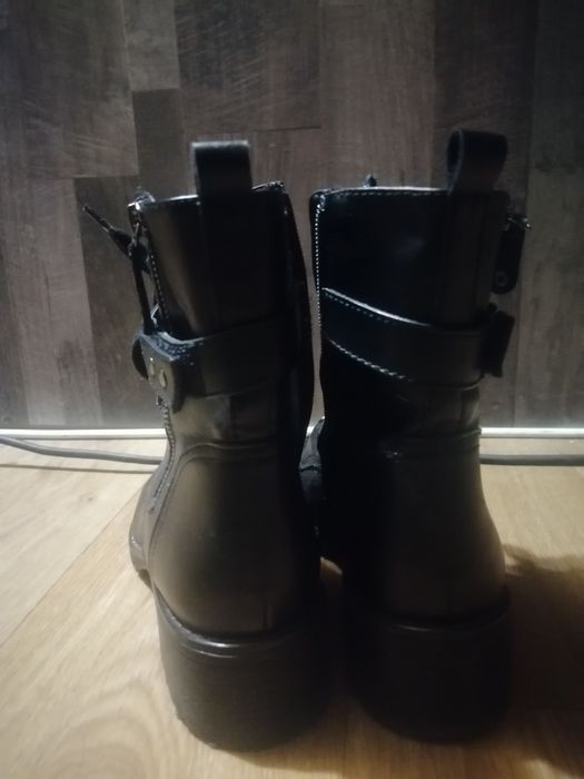 Продам черевички (ботинки)