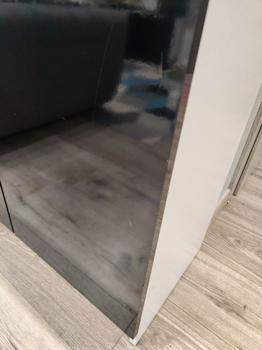 Komoda biało-czarna, wys. 75, szer. 80, gł. 35 cm