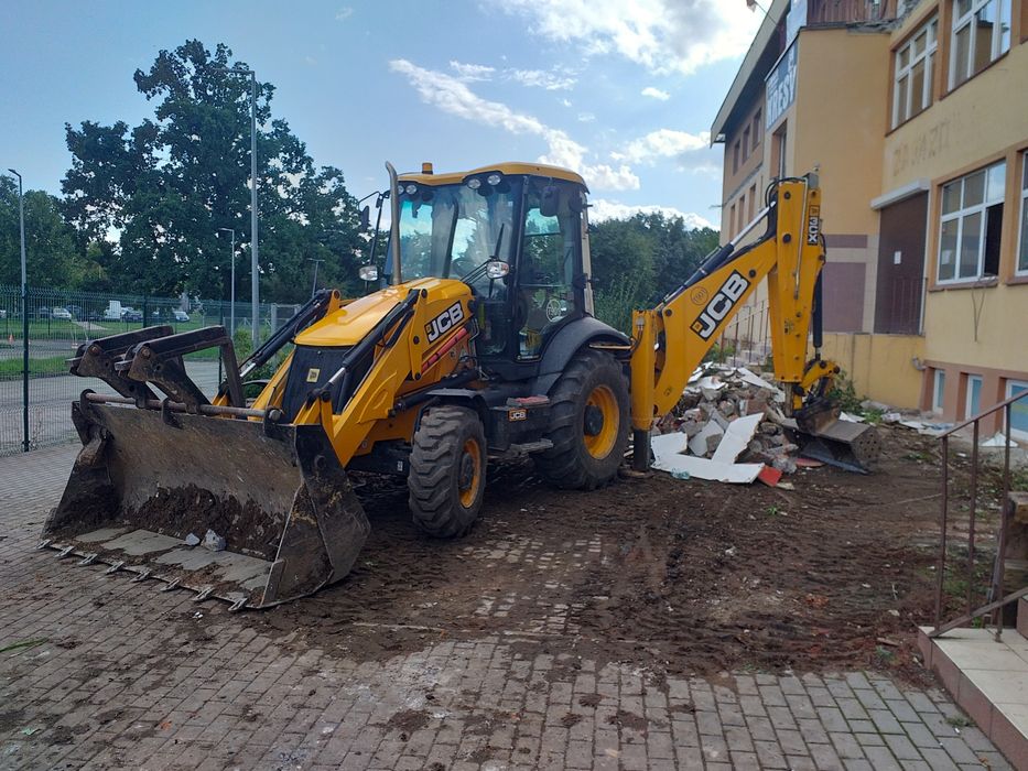Usługi koparko-ładowarki,młot, koparka kołowa - roboty ziemne
