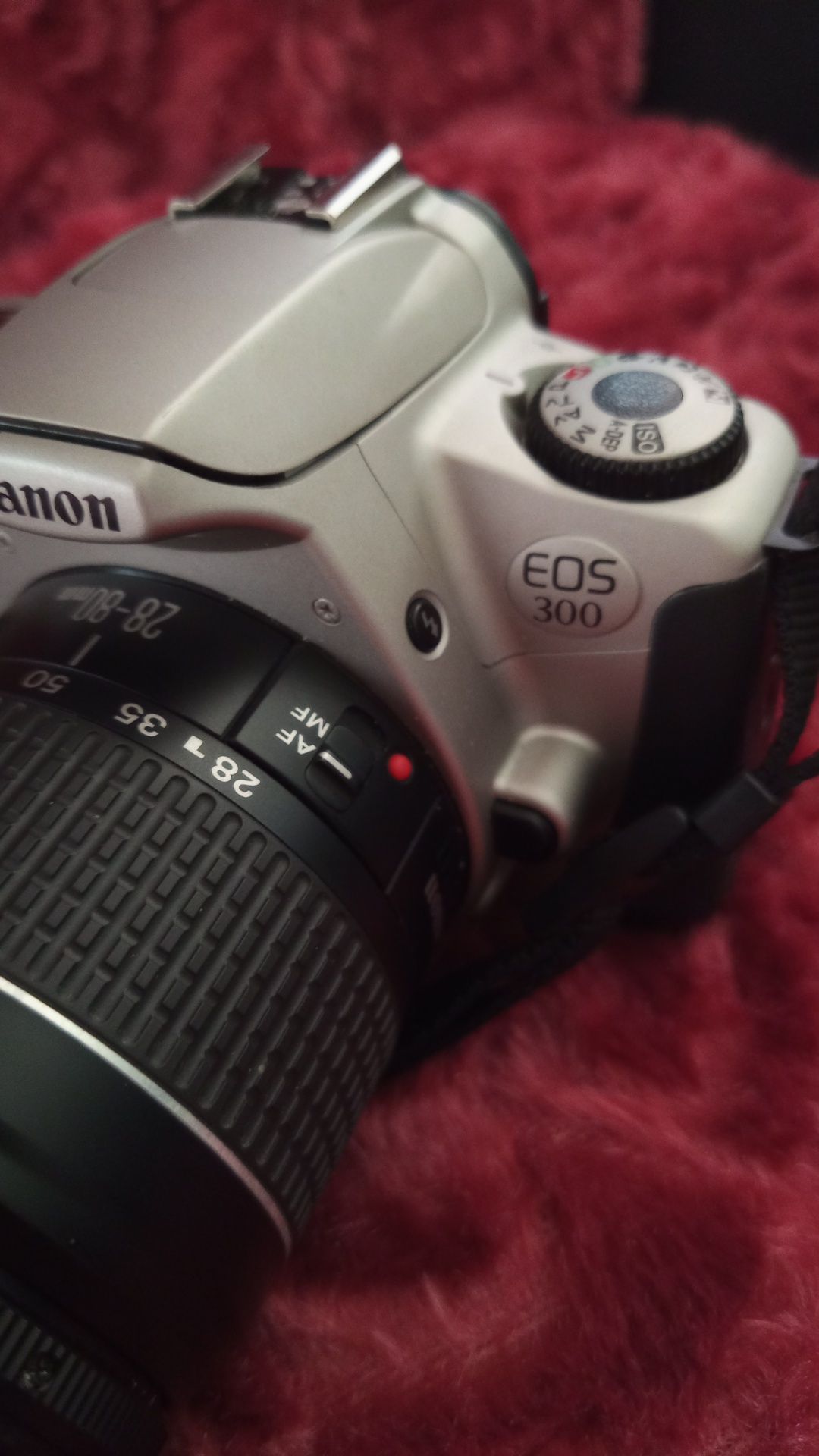 Câmara Fotográfica Analógica  Canon EOS 300