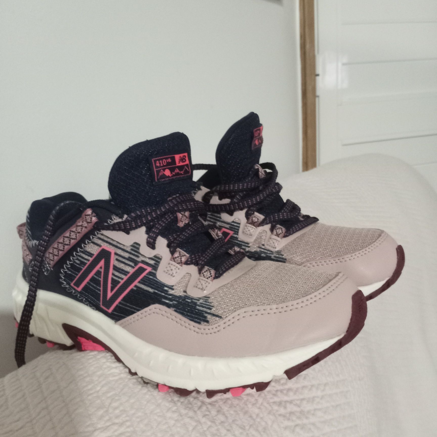 Vendo sapatilhas de senhora New Balance