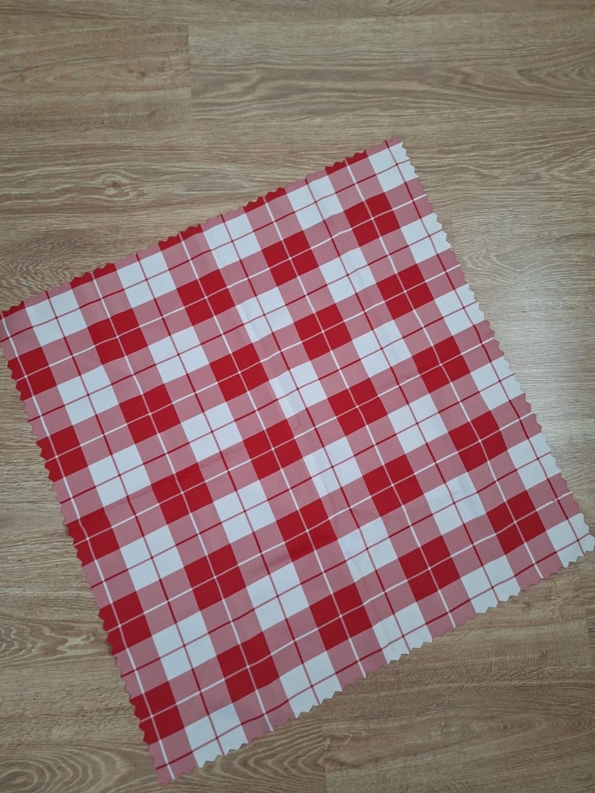 Obrus kolorowy 75x75cm