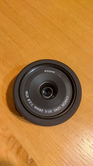 Canon 24 mm stałka placek