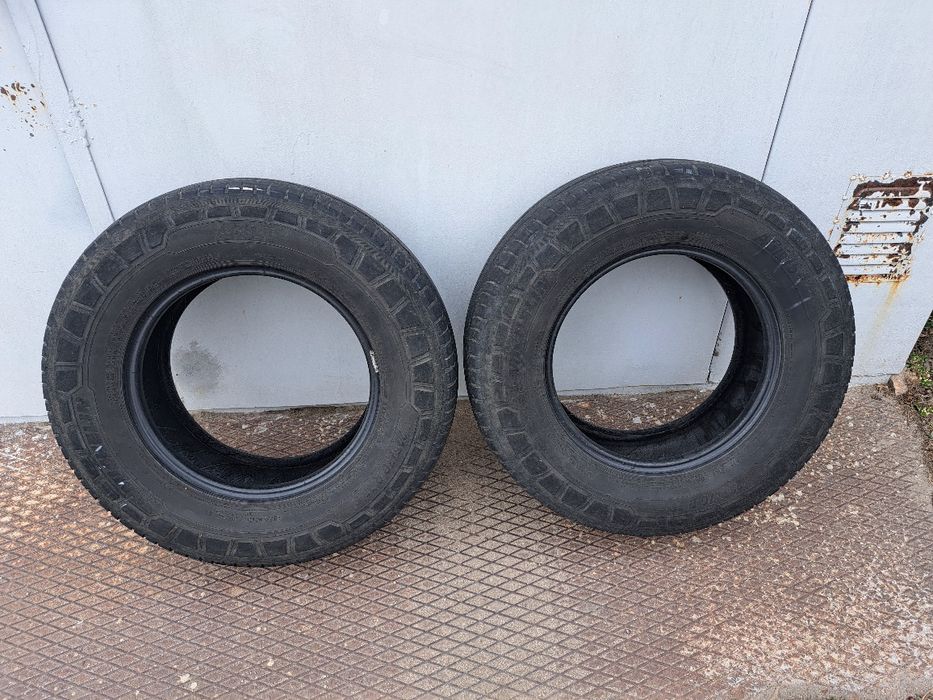 Резина Michelin 225 70 15c. Шины.