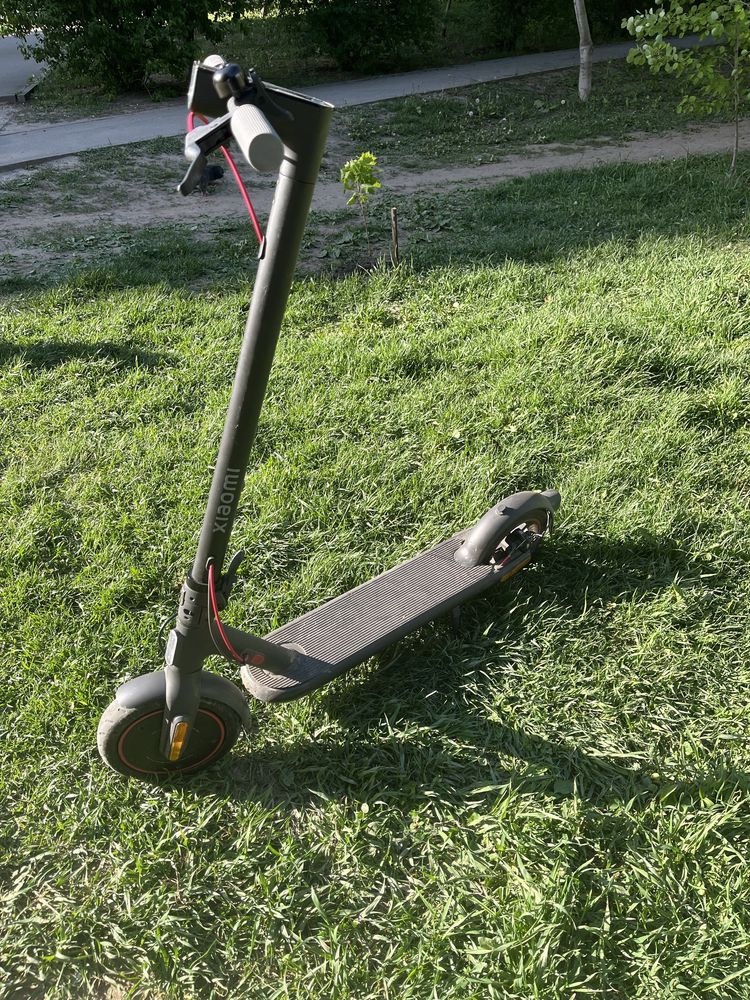 Xiaomi pro 4 (mi electric scooter pro 4)