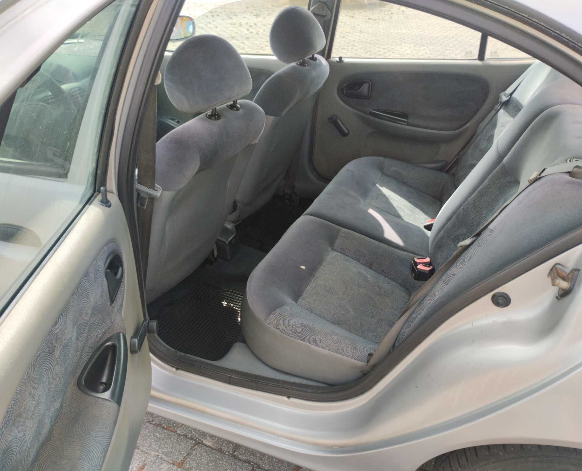 Renault Megane 1.9 DTi 5 lugares