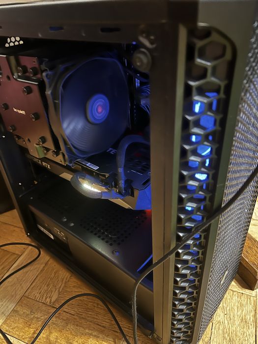 Komputer gamingowy RTX 3070 i7 9700k 32GB RAMU