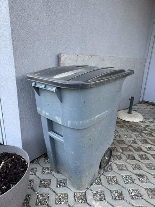Kubel smieci 190 L nowy