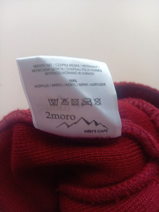 Bordowa czapka pod kask na narty 2moro czapka na zime