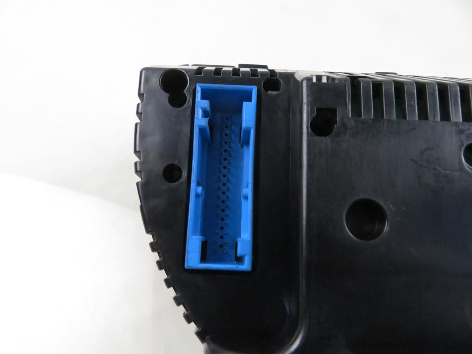 Licznik Audi A4 B6 1.9 Tdi