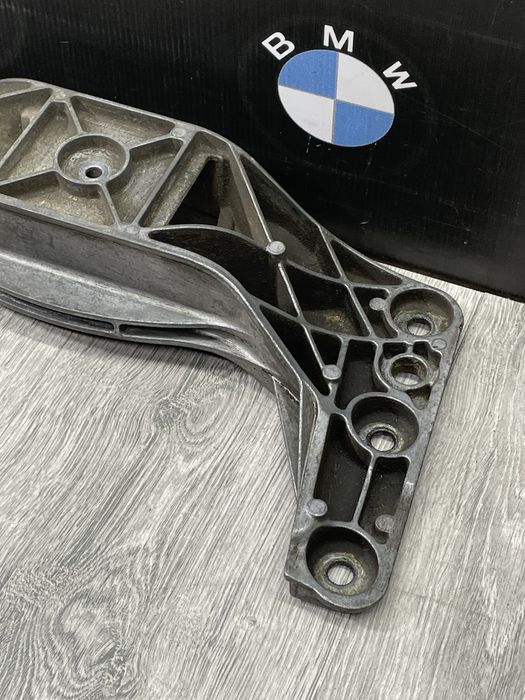 Траверса АКПП BMW E60/Е61 Код:259
